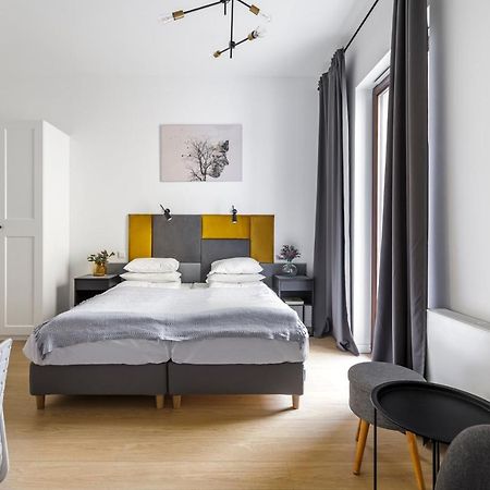 Homewell Apartments Zelazko พอซนาน ภายนอก รูปภาพ
