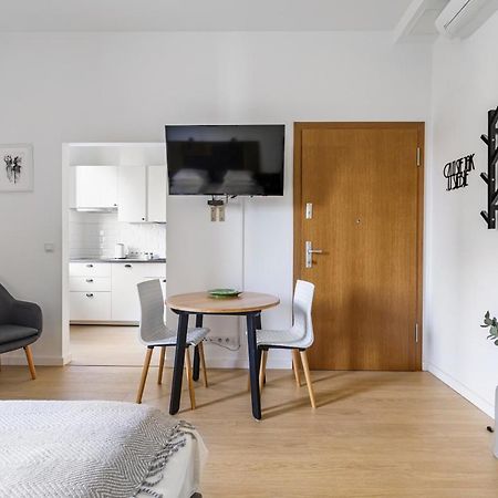 Homewell Apartments Zelazko พอซนาน ภายนอก รูปภาพ