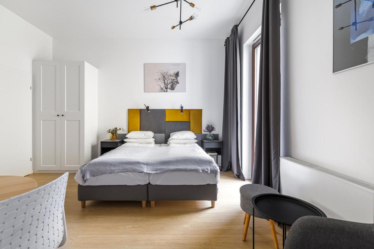 Homewell Apartments Zelazko พอซนาน ภายนอก รูปภาพ