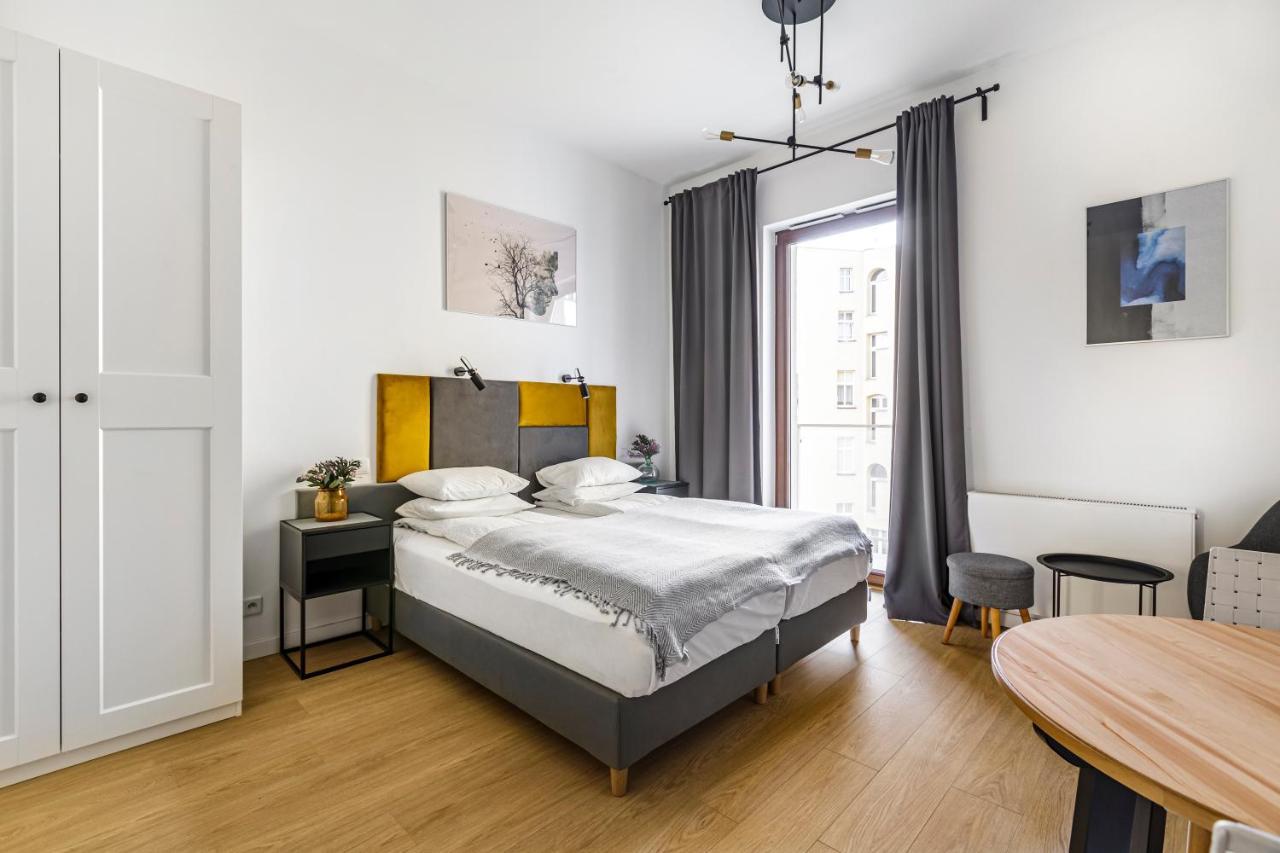 Homewell Apartments Zelazko พอซนาน ภายนอก รูปภาพ