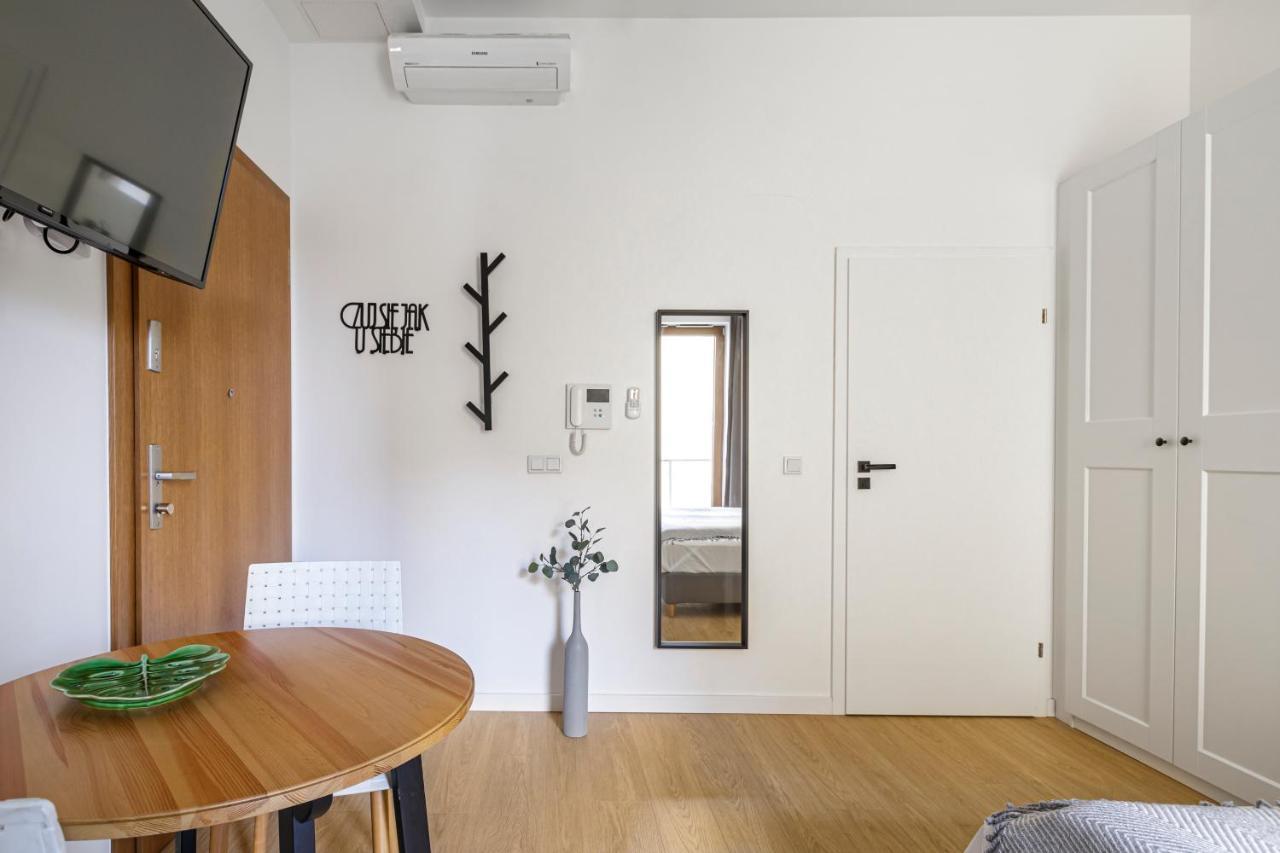 Homewell Apartments Zelazko พอซนาน ภายนอก รูปภาพ
