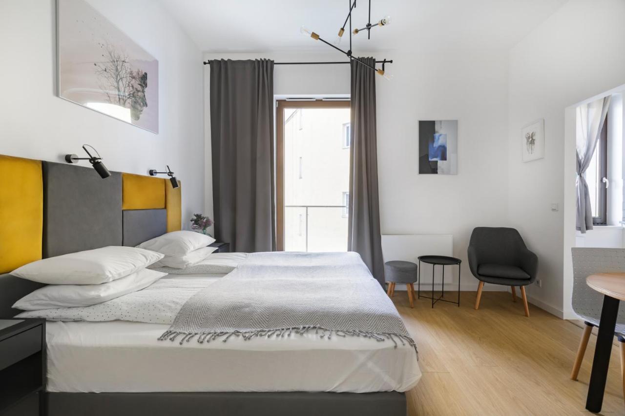 Homewell Apartments Zelazko พอซนาน ภายนอก รูปภาพ