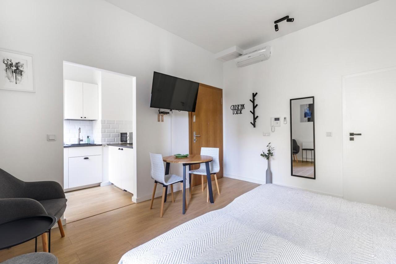 Homewell Apartments Zelazko พอซนาน ภายนอก รูปภาพ